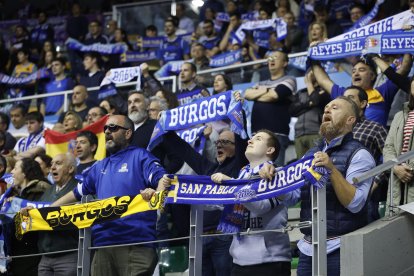 Imagen del partido entre el San Pablo Burgos y el UEMC Valladolid.