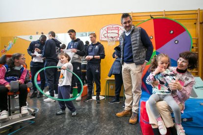 Visita del San Pablo Burgos al colegio Fray Ponce de León.
