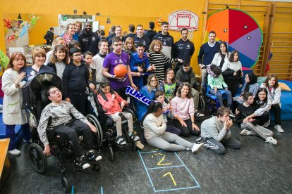 Visita del San Pablo Burgos al colegio Fray Ponce de León.