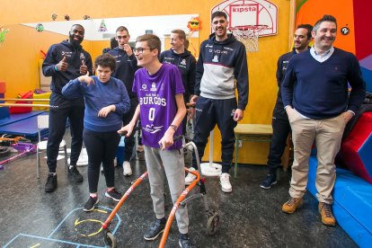 Visita del San Pablo Burgos al colegio Fray Ponce de León.