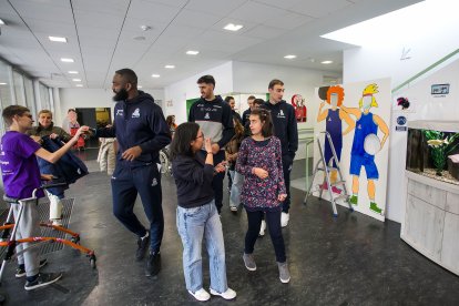 Visita del San Pablo Burgos al colegio Fray Ponce de León.