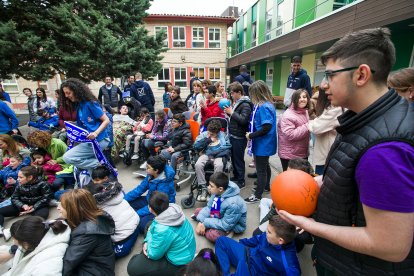 Visita del San Pablo Burgos al colegio Fray Ponce de León.