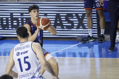 Imagen del quinto partido entre el Grupo Ureta Tizona Burgos y Guuk Gipuzkoa.