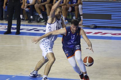 Imagen del quinto partido entre el Grupo Ureta Tizona Burgos y Guuk Gipuzkoa.
