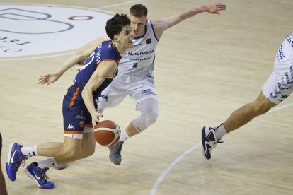 Imagen del quinto partido entre el Grupo Ureta Tizona Burgos y Guuk Gipuzkoa.