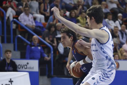 Imagen del quinto partido entre el Grupo Ureta Tizona Burgos y Guuk Gipuzkoa.