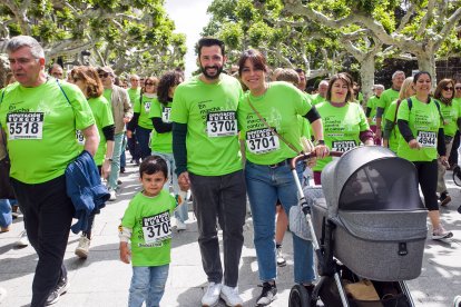6.200 participantes recorren la calles de la capital en la IV Marcha contra el cáncer