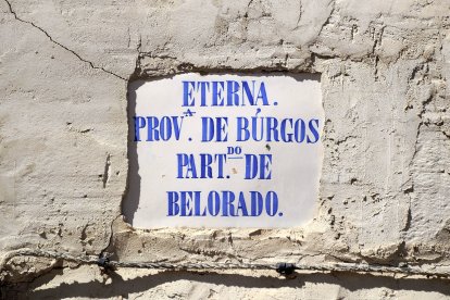 El libro recoge el testigo de la historia diseminada por toda la provincia