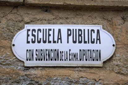 El libro recoge el testigo de la historia diseminada por toda la provincia