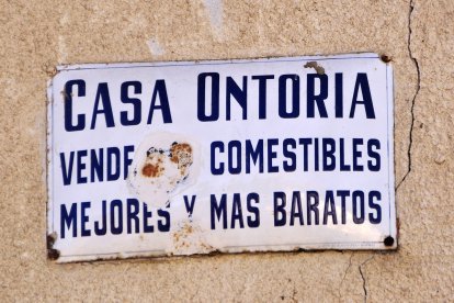 El libro recoge el testigo de la historia diseminada por toda la provincia