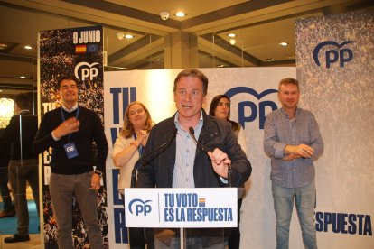 El presidente del PP de Burgos, Borja Suárez, valora los resultados electorales.
