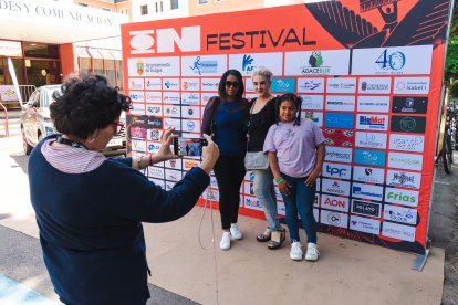 Paella solidaria, juegos familiares, música, actividades, asociaciones se dieron cita en esta propuesta que ha llegado para quedarse