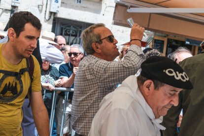 El esquileo, los bailes, la música tradicional y el reparto de queso y vino forman parte de la Fiesta.