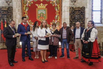 Un momento de la recepción en la Sala Capitular del Monasterio de San Juan.