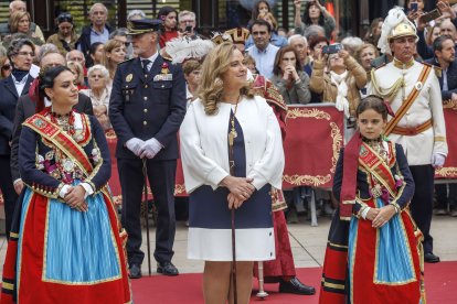 7.000 personas rindieron tributo a Santa María