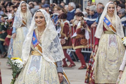 7.000 personas rindieron tributo a Santa María