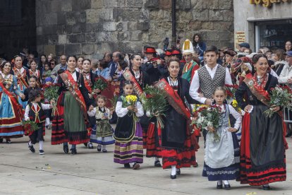 7.000 personas rindieron tributo a Santa María