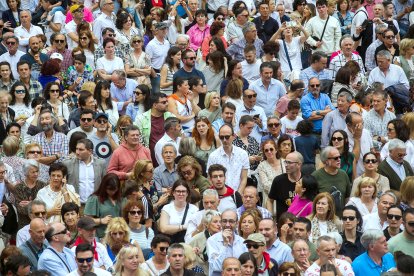 Cientos de personas acudieron a este acto para vivir la emoción de esta tradición