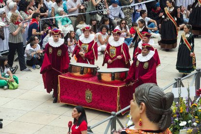 Cientos de personas acudieron a este acto para vivir la emoción de esta tradición