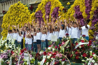 Los niños y niñas de ARANSBUR posibilitaron su comprensión mediante lenguaje de signos.