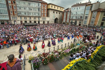 En la plaza se llenó por completo.