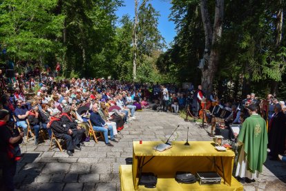 Celebración del Día de las Peñas en Fuentes Blancas