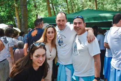 Celebración del Día de las Peñas en Fuentes Blancas