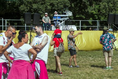 Sesión musical en el Día de las Peñas.