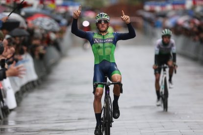 Daniel Cavia se impone en la Santikutz Klasika.