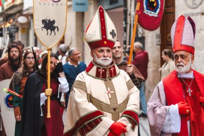 El desfile, el pregón y las actividades giran en torno a la figura del Cid