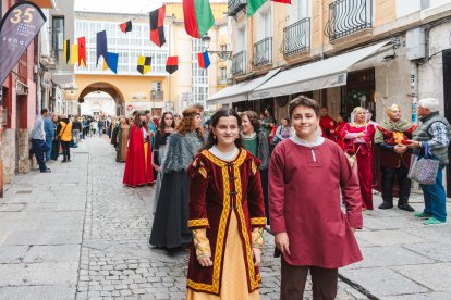 El desfile, el pregón y las actividades giran en torno a la figura del Cid