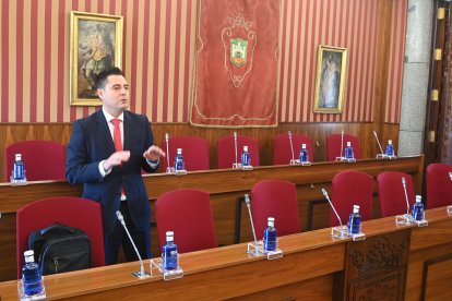 Celebración del Pleno en el que se debate la aprobación inicial del presupuesto general del Ayuntamiento de Burgos para 2025