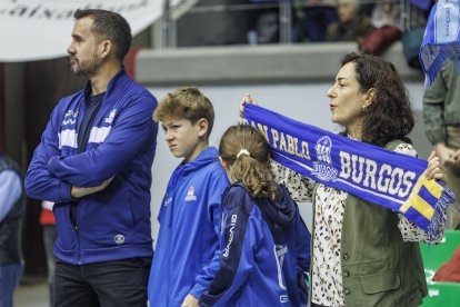 Imagen de aficionados en el partido entre el Silbö San Pablo Burgos y el Menorca.