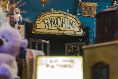 Situada en el corazón histórico de Burgos, cerca de la Catedral, en la calle Fernán González.