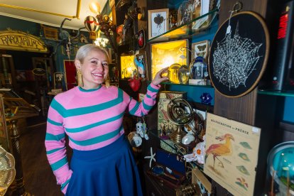 Situada en el corazón histórico de Burgos, cerca de la Catedral, en la calle Fernán González.