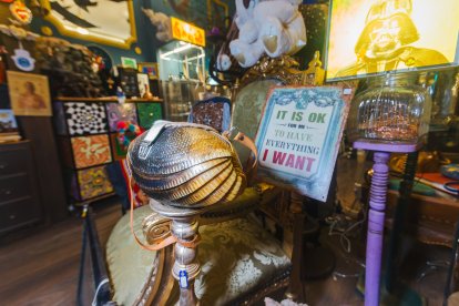 Situada en el corazón histórico de Burgos, cerca de la Catedral, en la calle Fernán González.