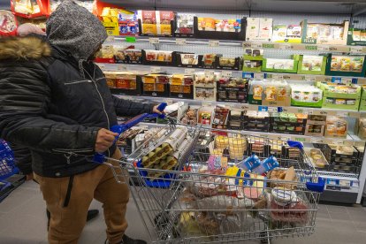 Imágenes de la primera apertura de ALDI en Burgos.