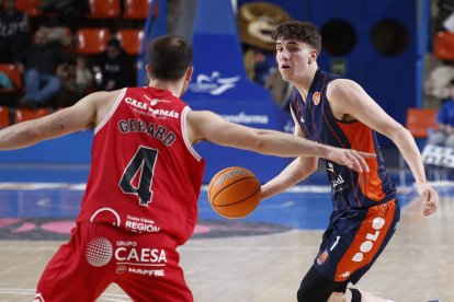 Imagen del partido entre el Grupo Ureta Tizona Burgos y el Cartagena.