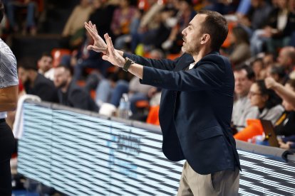 Imagen del partido entre el Grupo Ureta Tizona Burgos y el Cartagena.