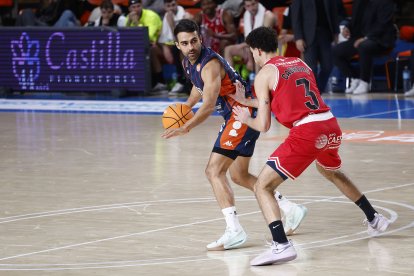 Imagen del partido entre el Grupo Ureta Tizona Burgos y el Cartagena.