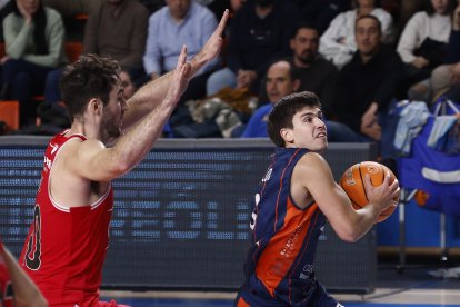 Imagen del partido entre el Grupo Ureta Tizona Burgos y el Cartagena.