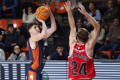 Imagen del partido entre el Grupo Ureta Tizona Burgos y el Cartagena.