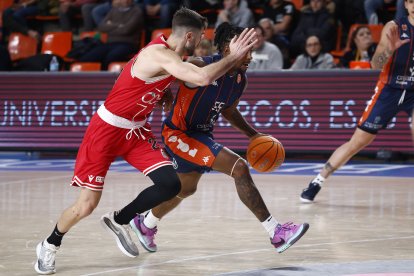 Imagen del partido entre el Grupo Ureta Tizona Burgos y el Cartagena.