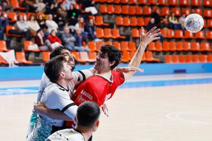 Imagen del partido entre el UBU San Pablo Burgos y el Lanzarote.