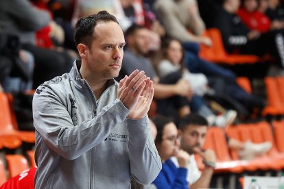 Imagen del partido entre el UBU San Pablo Burgos y el Lanzarote.