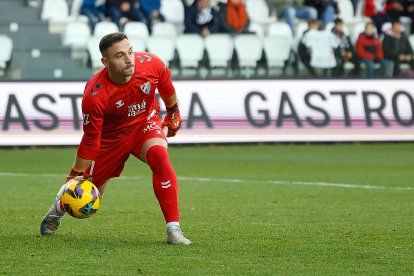 Imagen del partido entre el Burgos CF y el Málaga.