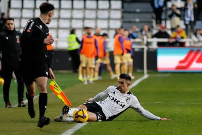 Imagen del partido entre el Burgos CF y el Málaga.