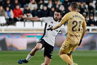 Imagen del partido entre el Burgos CF y el Málaga.