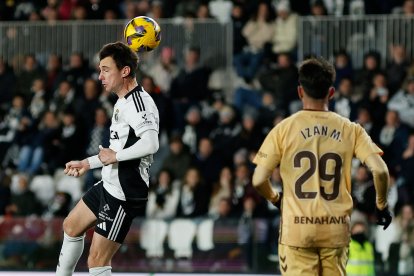 Imagen del partido entre el Burgos CF y el Málaga.