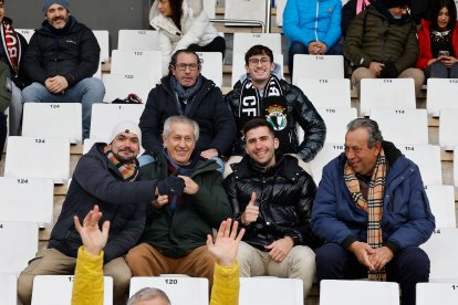 Imagen de aficionados en El Plantío.